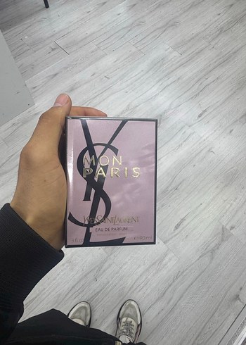 Yves Saint Laurent Mon Paris Kadın Parfümü 90ml