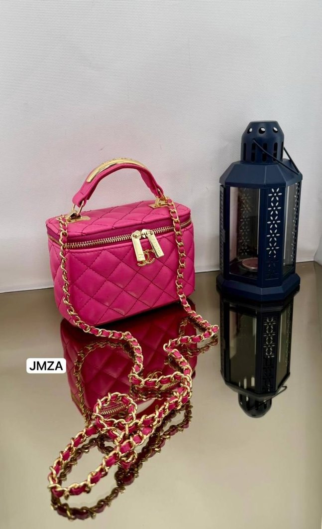 Zincir Detaylı Kadın Çanta - Görsel 3