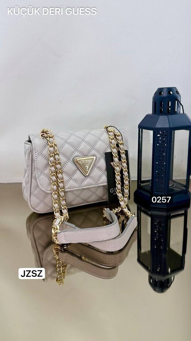 Zincir Detaylı Kadın Deri Çanta A kalite - Görsel 5