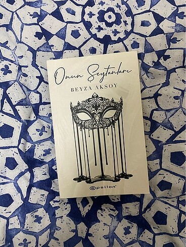 onun şeytanları, beyza aksoy
