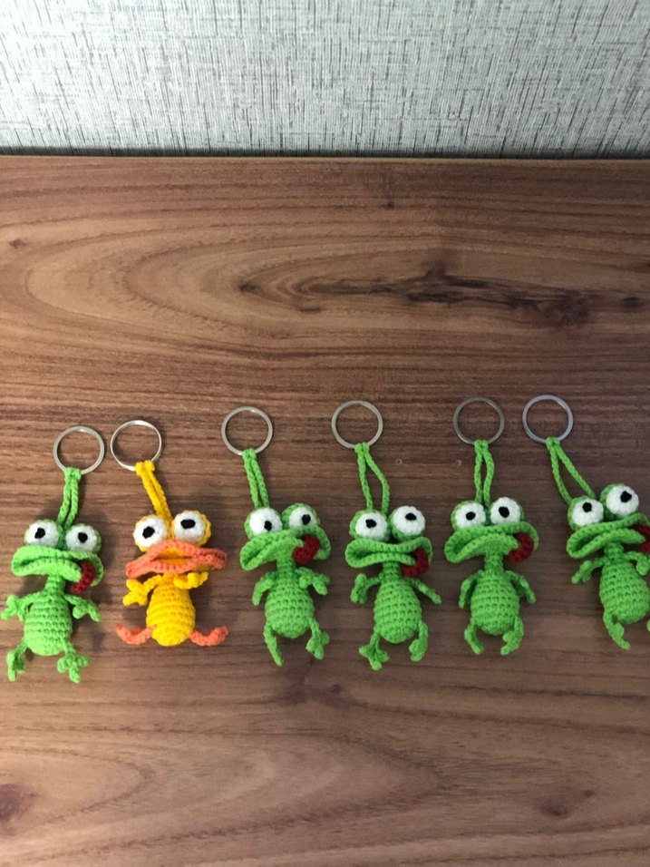 Renkli Örgü Anahtarlıklar - Görsel 3