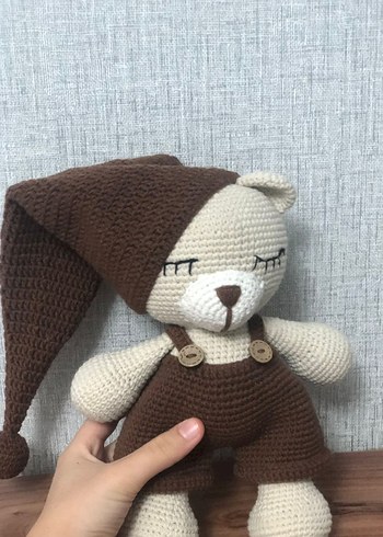 Kahverengi Örgü Uyuyan Ayıcık Peluş Oyuncak - Görsel 4