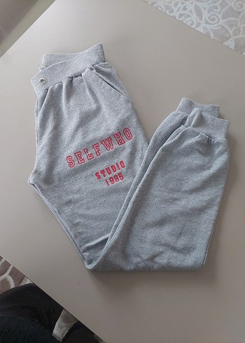 Gri Nakışlı Kadın Eşofman Altı - Görsel 2