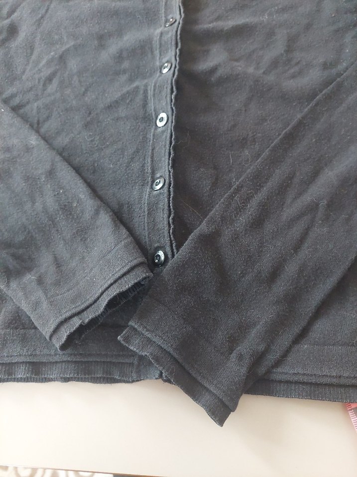 Düğmeli Siyah Kadın Keten Hırka - Görsel 3