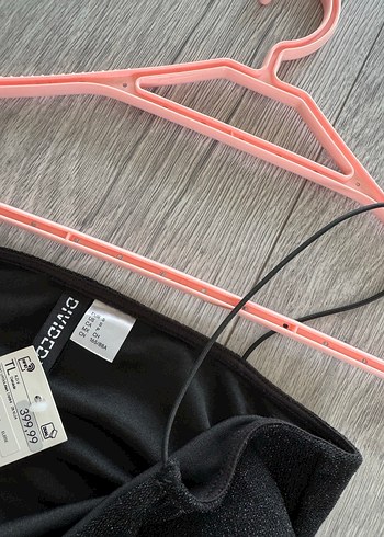 H&M Siyah Yüksek Yakalı Drapeli Midi Elbise - Görsel 3