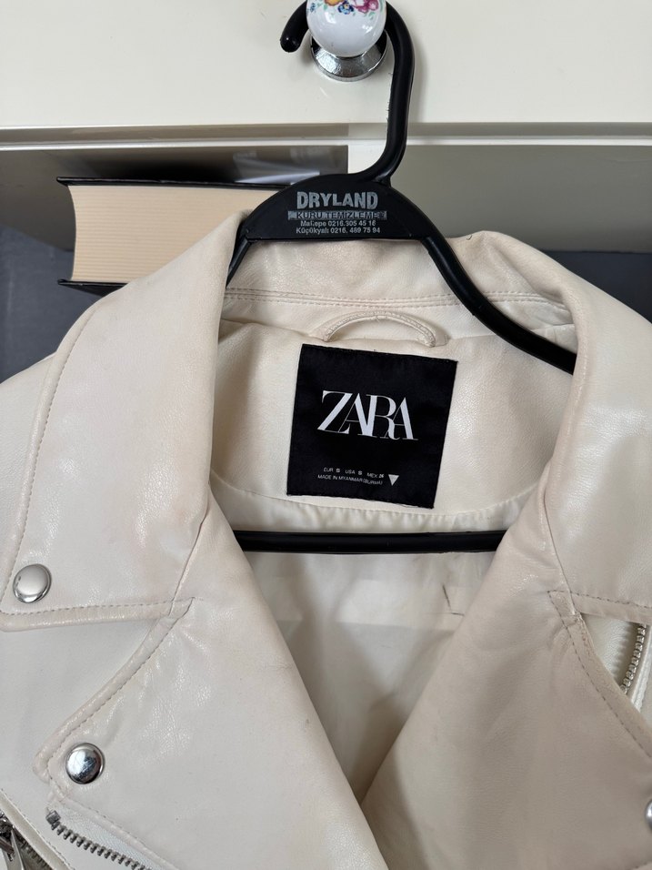 Zara Beyaz Deri Zipperli Kadın Ceket - Görsel 2