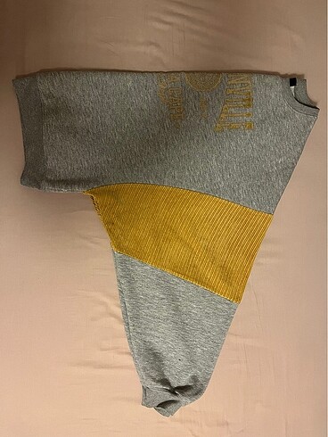 s Beden PULL&BEAR sweatshirt