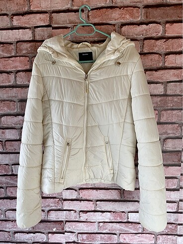 Bershka mont