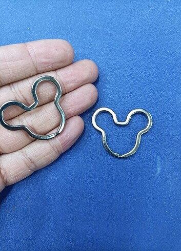 Diğer Mickey mouse anahtarlık halkası