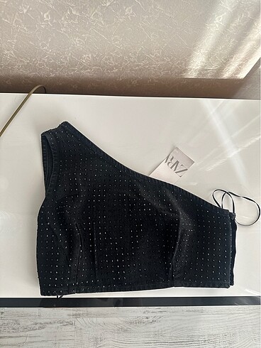 Zara crop