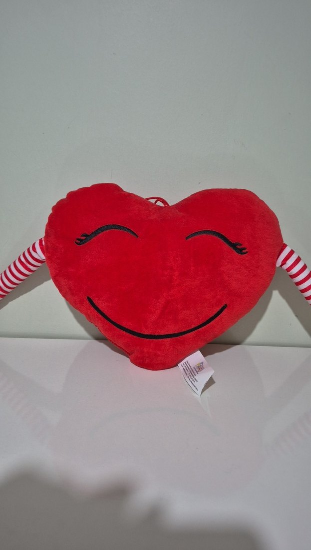 Kırmızı Kalp Figürlü Peluş Oyuncak - Görsel 2