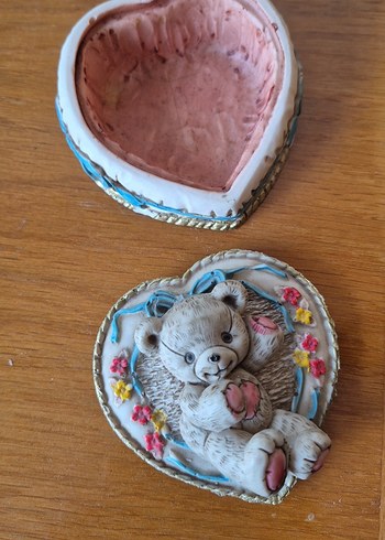 Kalp Şeklinde Ayıcık Figürlü Dekoratif Kutu - Görsel 2