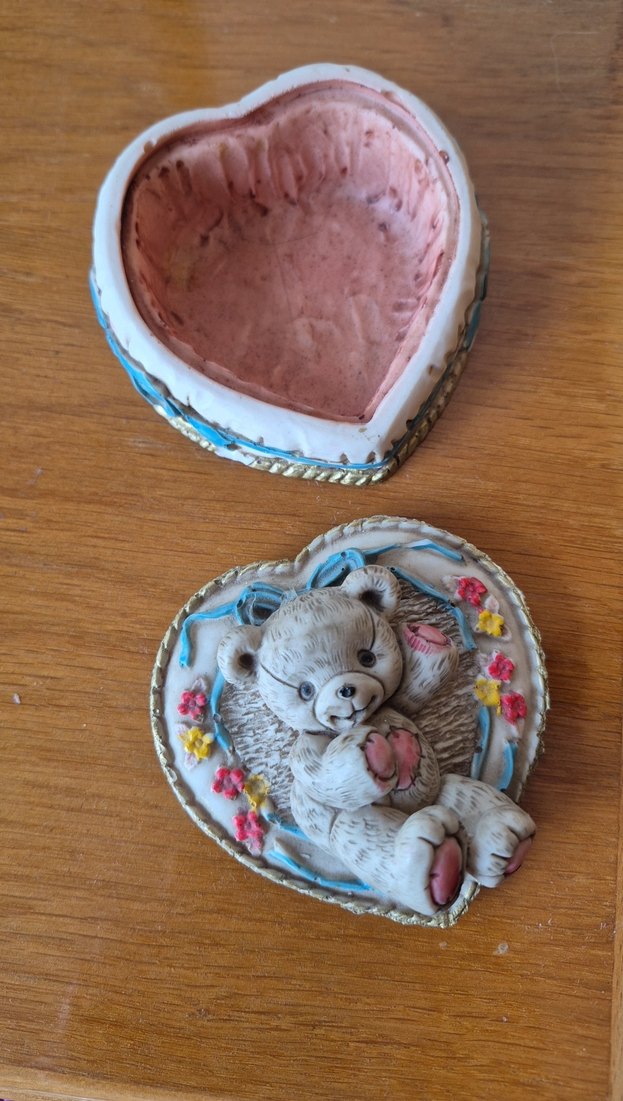 Kalp Şeklinde Ayıcık Figürlü Dekoratif Kutu - Görsel 2