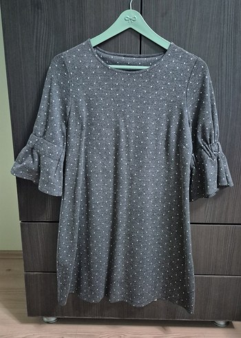 Gri Puantiyeli Hamile Bluzu, Kısa Kollu, Düğmeli - Görsel 2