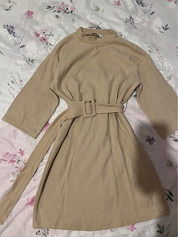 Bershka Elbise