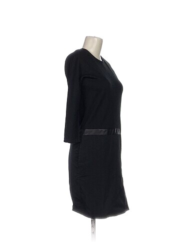 Max Mara Max Mara Kısa Elbise %70 İndirimli.