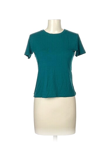 Atalar T-shirt %70 İndirimli.