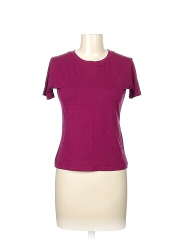 Diğer T-shirt %70 İndirimli.