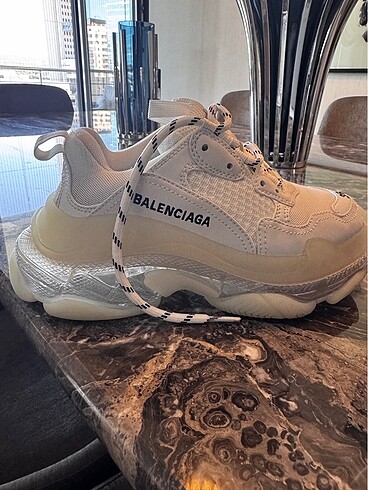 35 Beden Balenciaga triple s sneaker