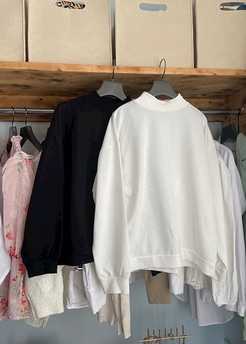 Yüksek Yakalı Kadın Sweatshirt