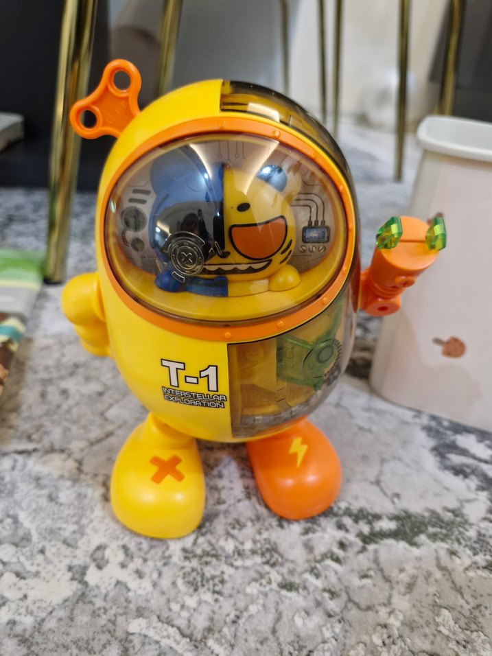 Sarı Renkli Işıklı müzikli robot - Görsel 2