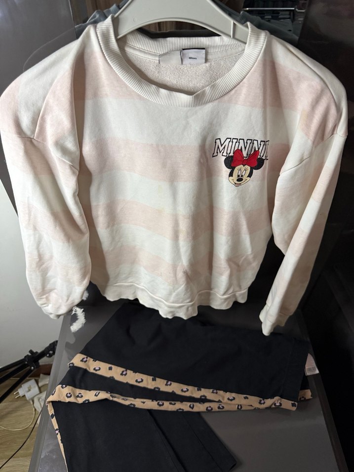 Kız Çocuk Beyaz Sweatshirt ve Siyah Eşofman - Görsel 2