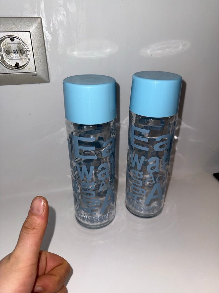 Pastel Mavi Kapaklı Şeffaf Su Şişesi - Görsel 3