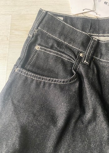 Siyah Loose Fit Denim Şort - Görsel 2