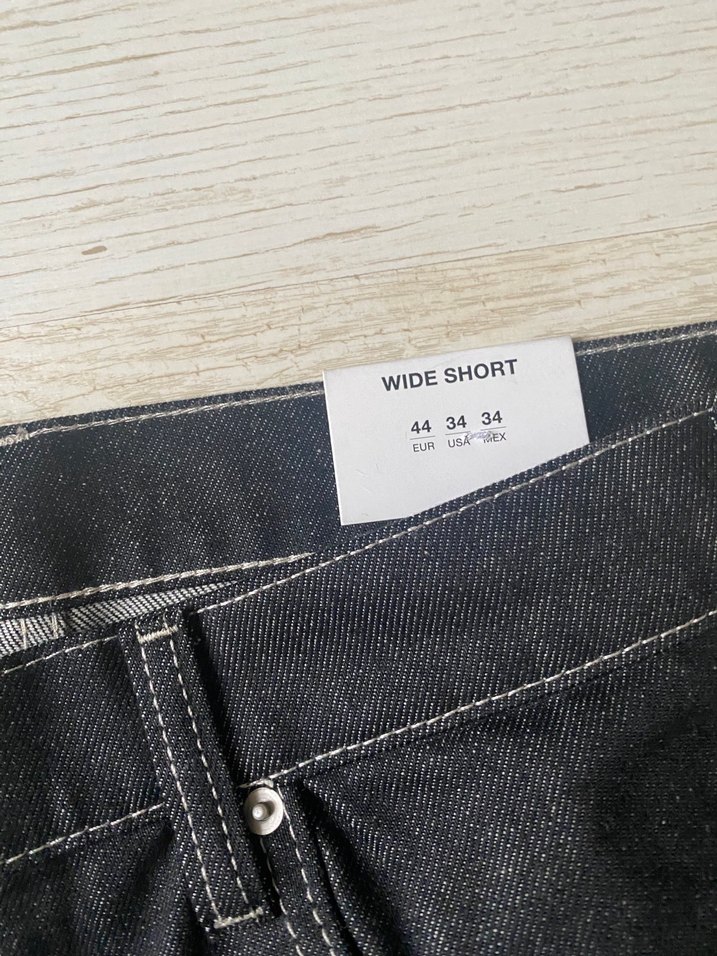 Siyah Loose Fit Denim Şort - Görsel 4