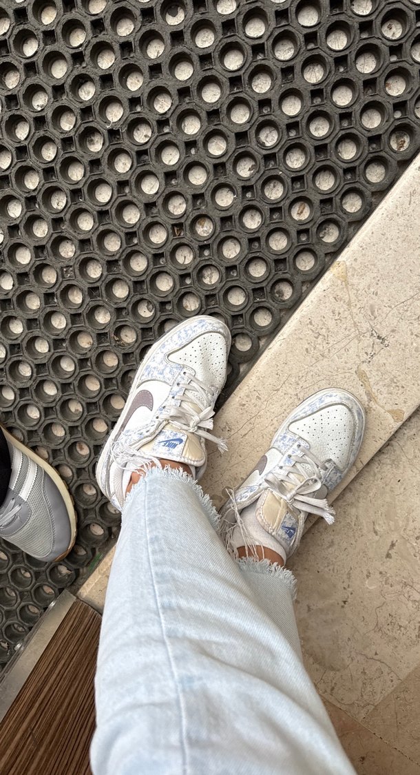 Açık mavi kot pantolon - Görsel 2