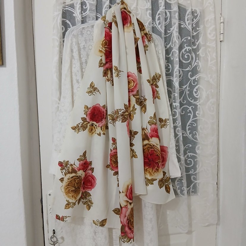 Çiçek Desenli Beyaz fular Şal - Görsel 3
