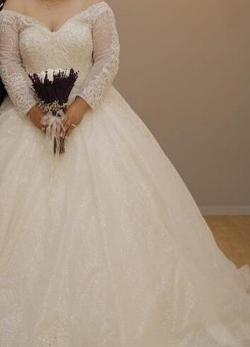 Dilek Hanif Prenses gelinlik