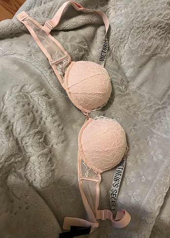 Victoria s Secret 34