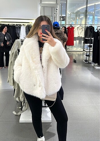 Zara Zara kürk