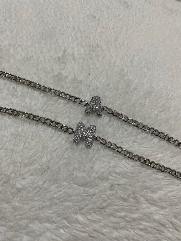 M harfi zincir detaylı zirkon taşlı bileklik - Görsel 5