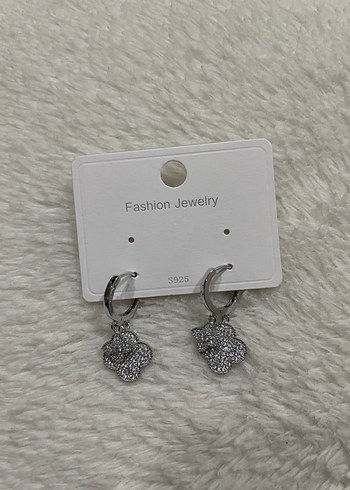 Çift taşlı Van Cleef model zirkon taşlı küpe seti - Görsel 2