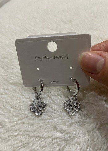 Çift taşlı Van Cleef model zirkon taşlı küpe seti - Görsel 3