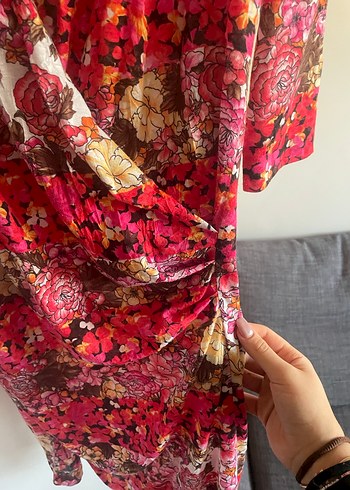 Pembe Çiçekli diz altı elbise - Görsel 2