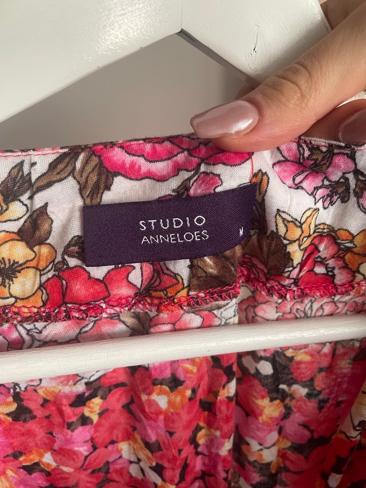 Pembe Çiçekli diz altı elbise - Görsel 3