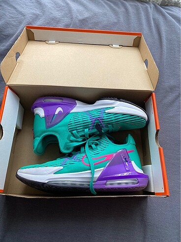Nike Lebron Witness VI Basketbol Ayakkabısı