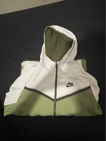 Nike Tech fleece çocuk