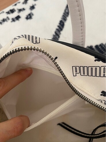  Beden beyaz Renk Orjinal puma çanta
