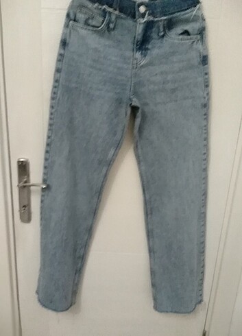 ZARA ORJ. KEMER DETAYLI JEAN