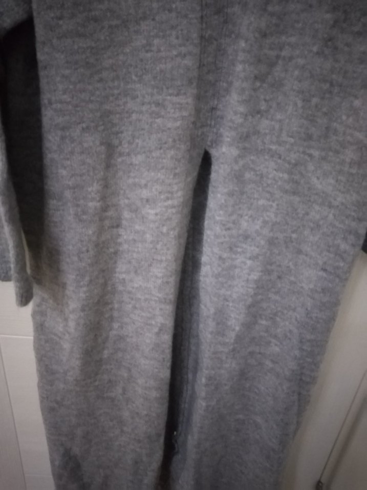 Gri Uzun Triko Elbise. Önden yırtmaçlı - Görsel 3