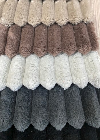 Beyaz Kürk Detaylı Mini Kadın Peluş - Görsel 5