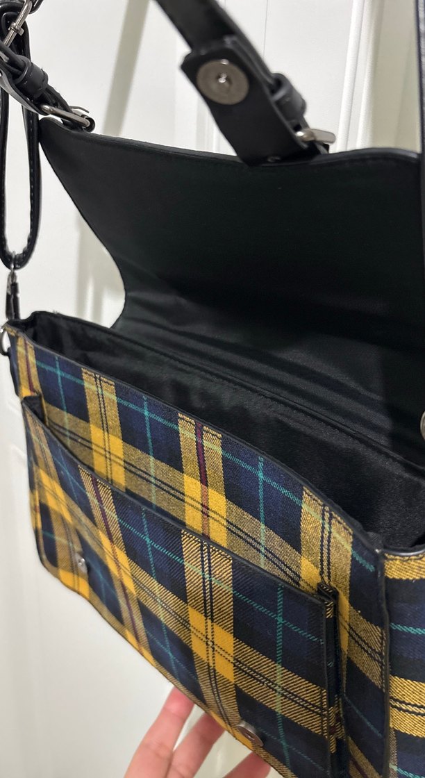 Sarı Kareli Tokalı Kadın Çanta - Görsel 4