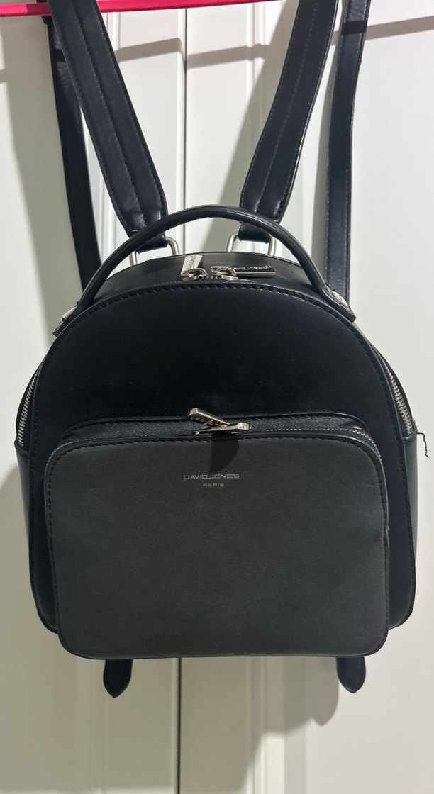 Siyah Deri Tokalı Kadın Sırt Çantası - Görsel 2