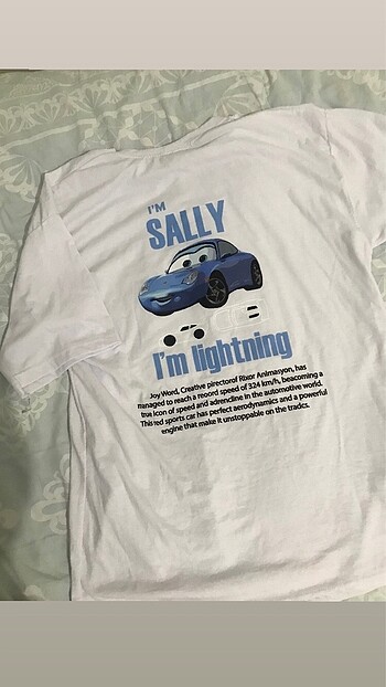sally bol tişört