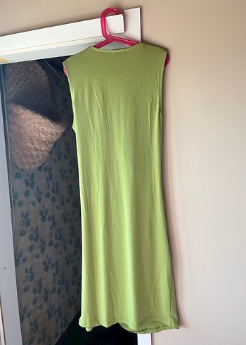 Yeşil Saten Drapeli  Elbise - Görsel 4