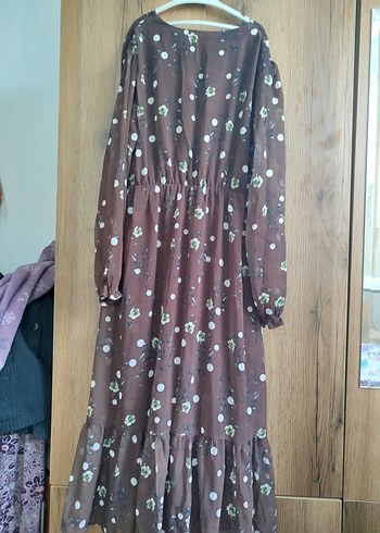 Düğmeli Uzun Kahverengi Puantiyeli Bohem Elbise - Görsel 2